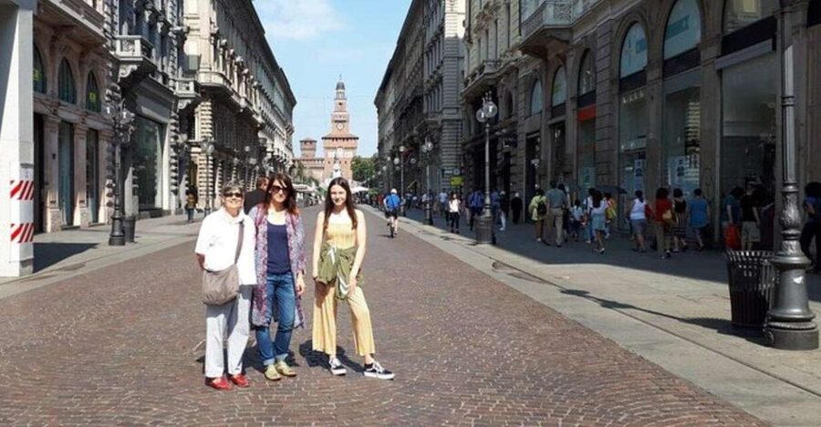 Milan : Highlights & Hidden gems Private Walking Tour - Castello Sforzesco courtyards: iconic Milan without the crush