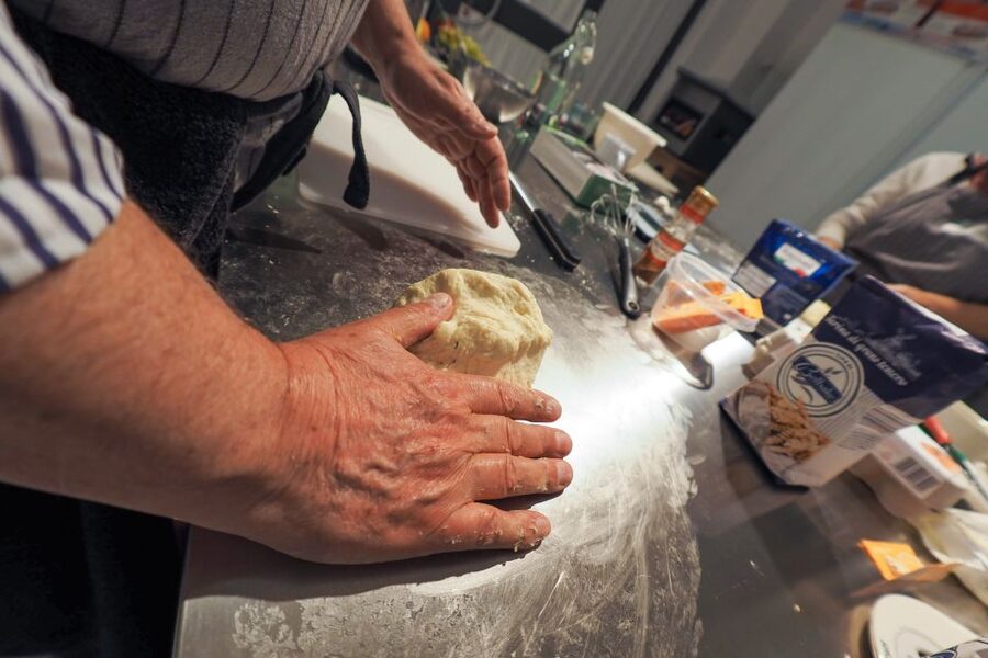 Milan: Italian Cooking Class with Food and Wine - Sauces, Snacking Breaks, and the No-Waste Healthy Angle