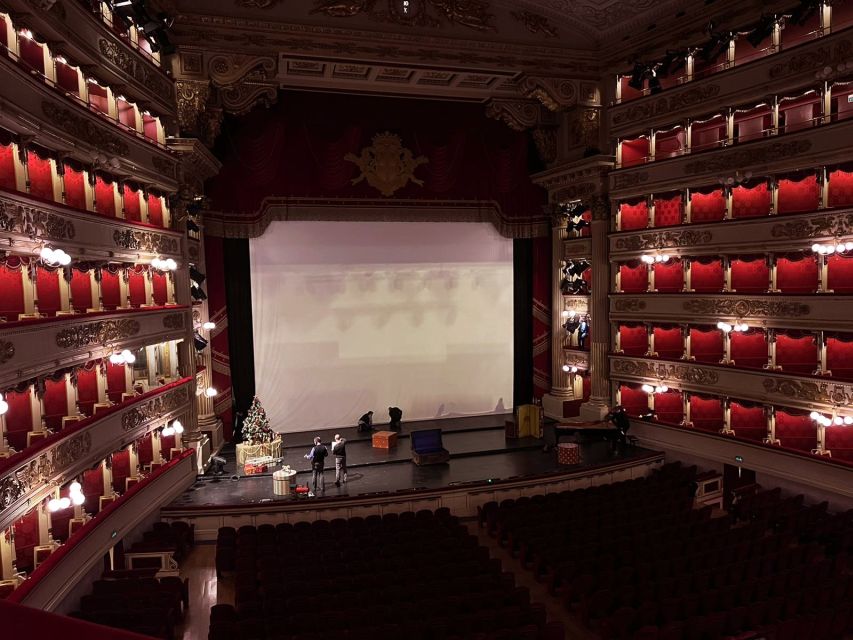 Milan: La Scala Theatre Skip-the-line Guided Tour - The audio setup: why headsets are a big deal here