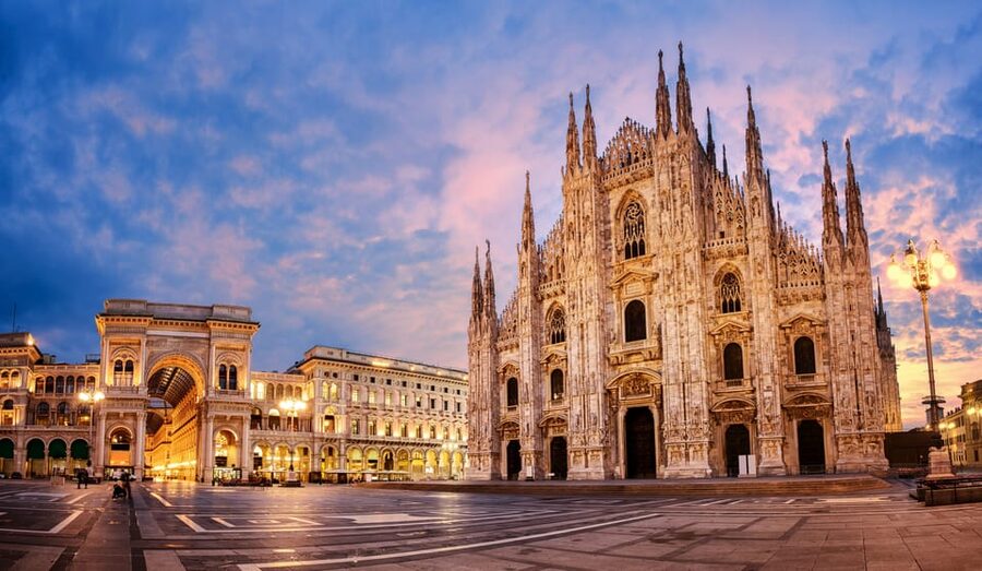 Milan: Last Supper and Sforza Castle Guided Tour - Walking from Santa Maria to the fortress mindset at Sforza Castle