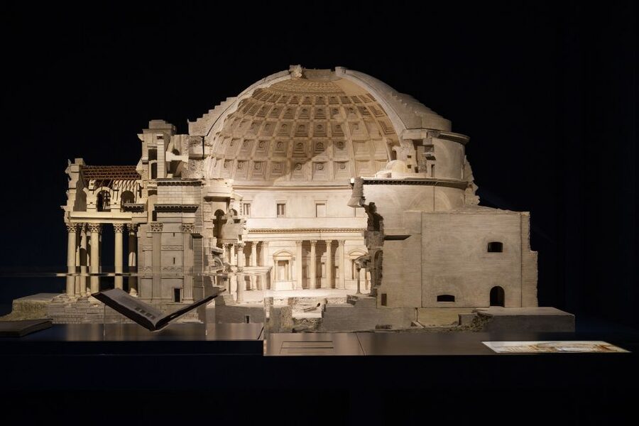 Milan: Leonardo da Vinci Galleries Ticket & Guided Tour - Entering the Museum of Science and Technology at Via San Vittore 21