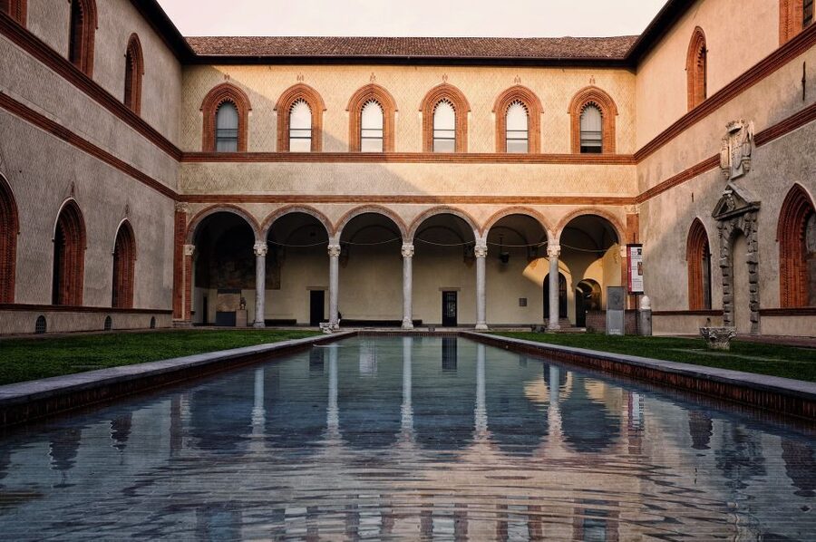 Milan: Leonardo da Vinci Life Walking Tour - Sforza Castle Courtyards and the Meaning of the Unfinished Room
