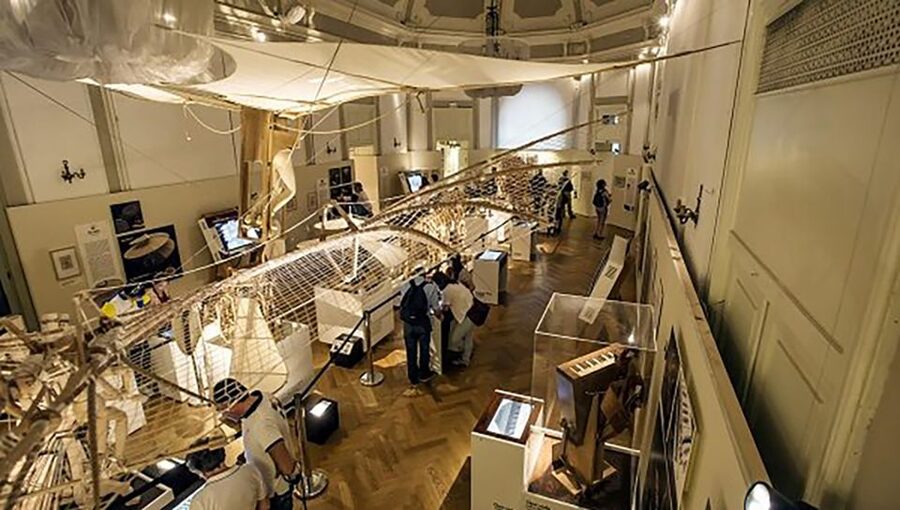 Milan: Leonardo da Vinci Museum Guided Tour with Ticket - Getting oriented fast at the Museo Nazionale della Scienza e della Tecnologia