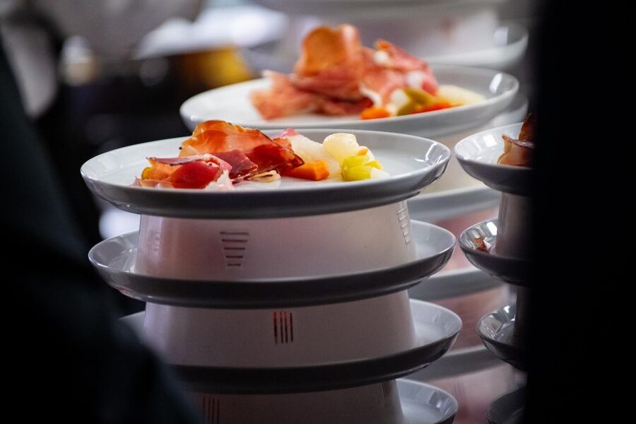 Milan: Maison Milano Dinner and Show - FAQ