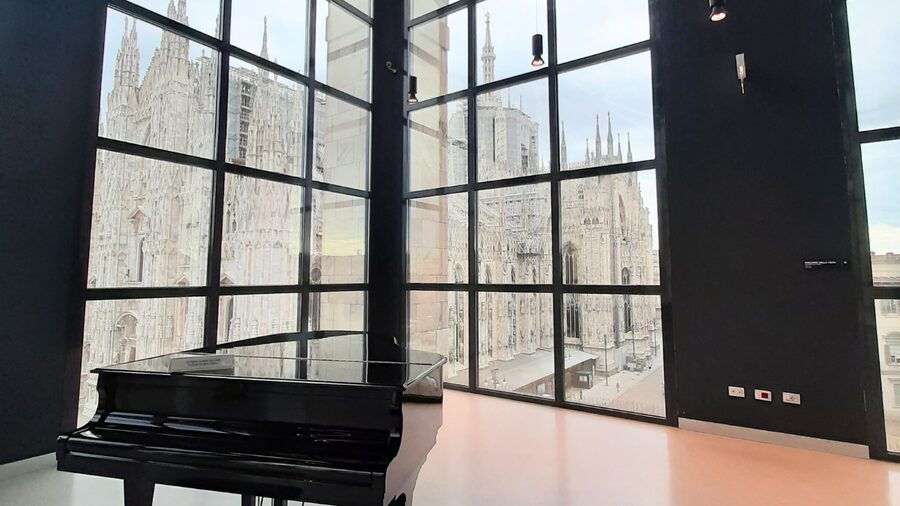Milan: Museum of the 900 Entry Ticket with Audio Guide - Museo del Novecento and the Duomo skyline: why this museum works in Milan