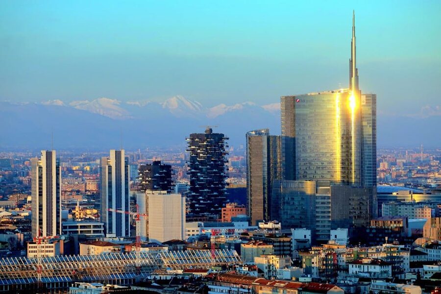 Milan: Night Tour by Bus - Navigli Canals at Night: Bridges, Reflections, and the Evening Mood