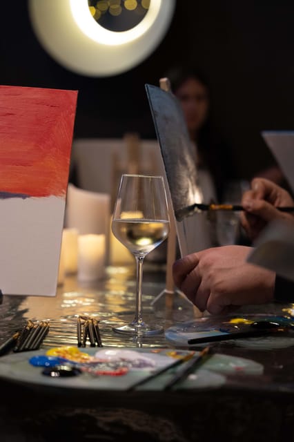 Milan: Paint 'n Sip Class - Key things to know before you go