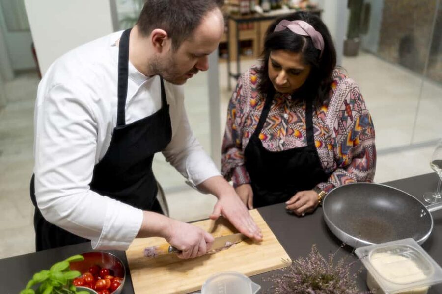 Milan: Pasta, Gnocchi and Tiramisù Cooking Class with Wine - Fresh pasta and ravioli: the skills you want for weeknight cooking