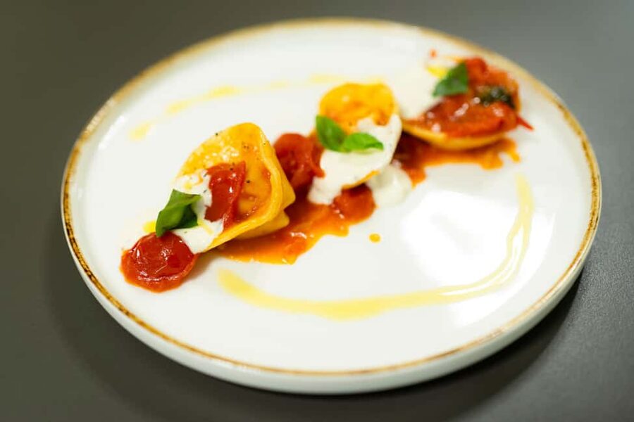 Milan: Pasta, Gnocchi and Tiramisù Cooking Class with Wine - Via Lodovico Settala meeting point, and how to arrive without stress