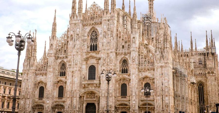 Milan: Priority Access Duomo and Rooftop Tour - The rooftop terraces: what you see and why the guide matters