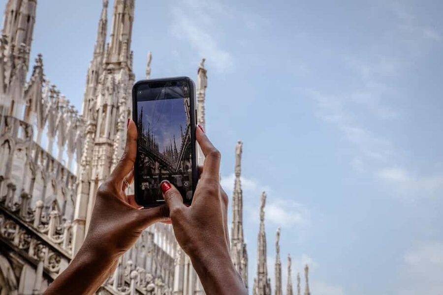 Milan: Priority Access Duomo and Rooftop Tour - Who should book this Duomo rooftop and priority access tour?