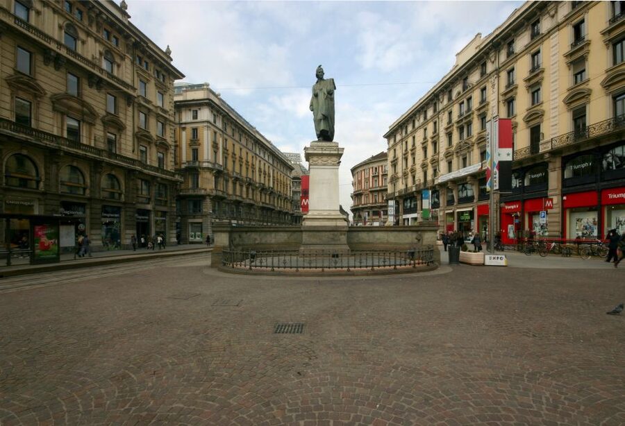Milan: Private 4-Hour Walking Tour - Getting inside the Duomo, without the usual stress