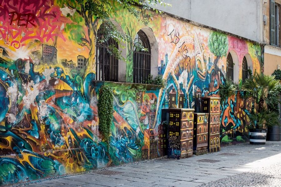 Milan: Private and Personalized Highlights Tour - Brera on foot: the artistic neighborhood style of wandering