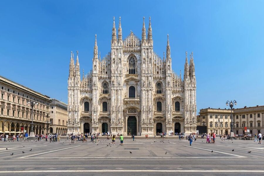 Milan: Private Duomo Cathedral and Roof Top Guided Tour - Inside the Duomo: Art, Symbolism, and the Stories Behind the Marble