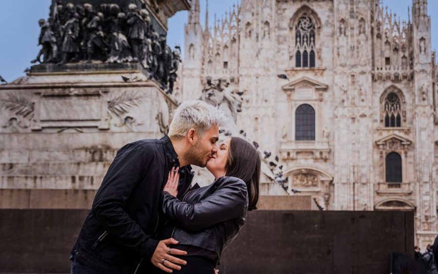 Milan: Private Professional Photoshoot at the Duomo - Meeting at McDonalds Milano Duomo and Timing Your Arrival