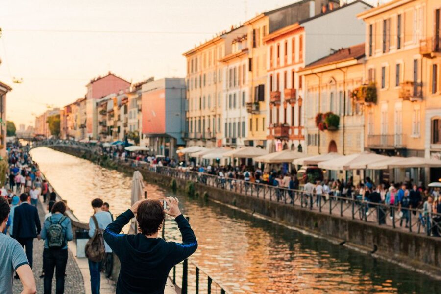 Milan: Private Tour with Drinks & Bites in Centro Storico - Price and Value: Is $166.53 Worth It for a Private Night?