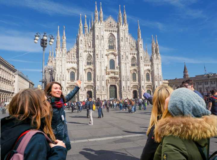 Milan: Private Walking Tour with Last Supper and Duomo Entry - Key highlights at a glance