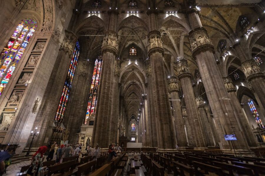 Milan: Scala Theater and Duomo Cathedral Guided Tour - Duomo di Milano skip-the-line access: stained glass, gargoyles, and the Holy Nail story