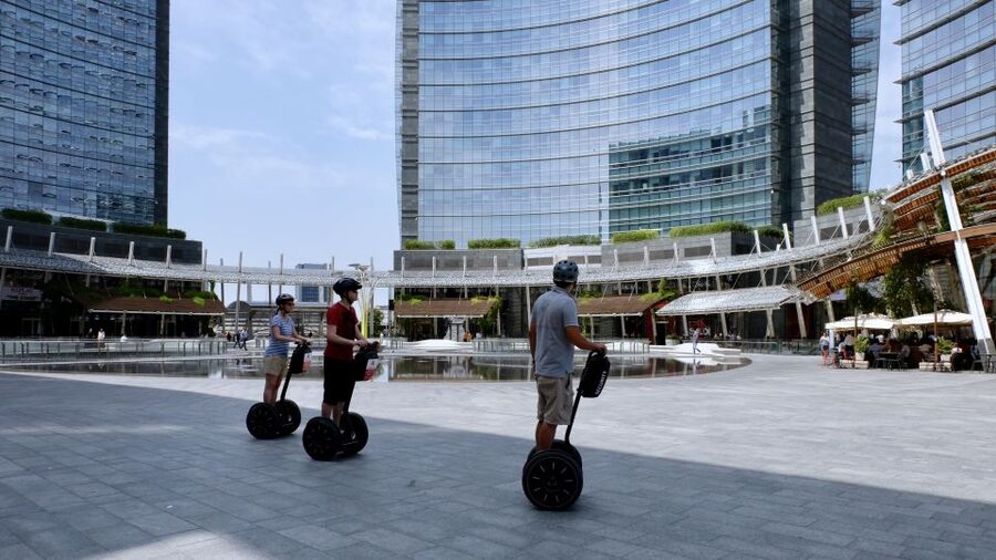 Milan: SEGWAY Tour with Live Tourist Guide 2 hours & half - Duomo Area on Two Wheels: Starting With Milan’s Landmark Core