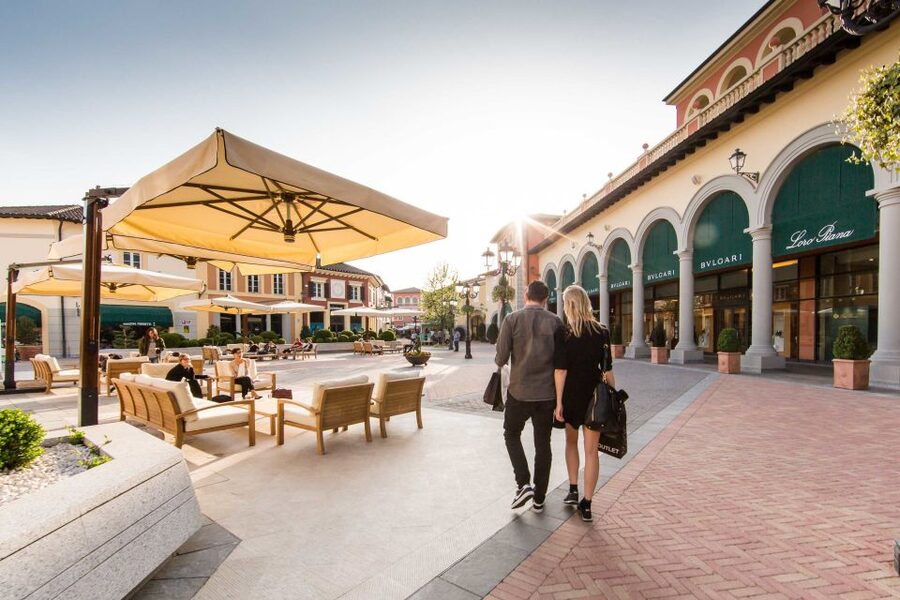 Milan: Serravalle Designer Outlet Roundtrip Bus Transfer - Getting there from Milan: timing, pickup points, and what to expect