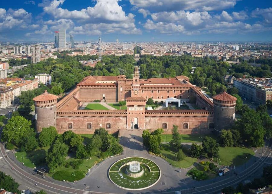 Milan Small Group: Duomo & Rooftop, Castle, Gelato Tasting - Gelato tasting: the 20-minute break that makes it feel real
