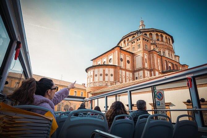 Milan Super Saver: Skip-the-Line Duomo and Rooftop Guided Tour - Skip-the-line Duomo entry at Piazza del Duomo