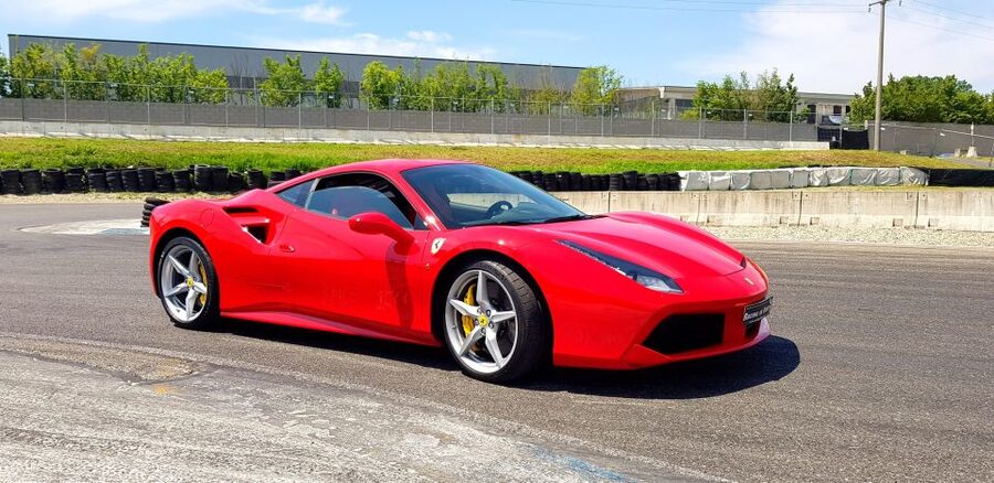 Milan: Test Drive a Ferrari 488 on a Race Track - The pre-drive briefing, and why it makes the laps better