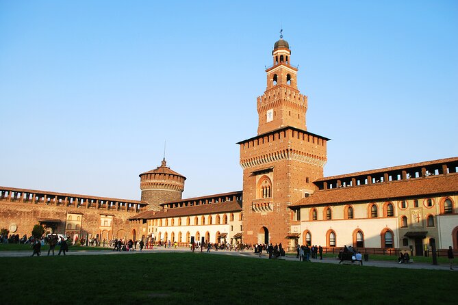 Milan: The Last Supper & Sforza Castle Guided Tour - Where you meet: Via Fratelli Ruffini can be tricky, so plan for it