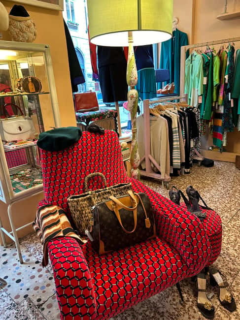 Milan: The Ultimate Vintage Shopping Guide - Turning Milan Into a Vintage Treasure Map