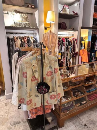The Ultimate Vintage Shopping Guide