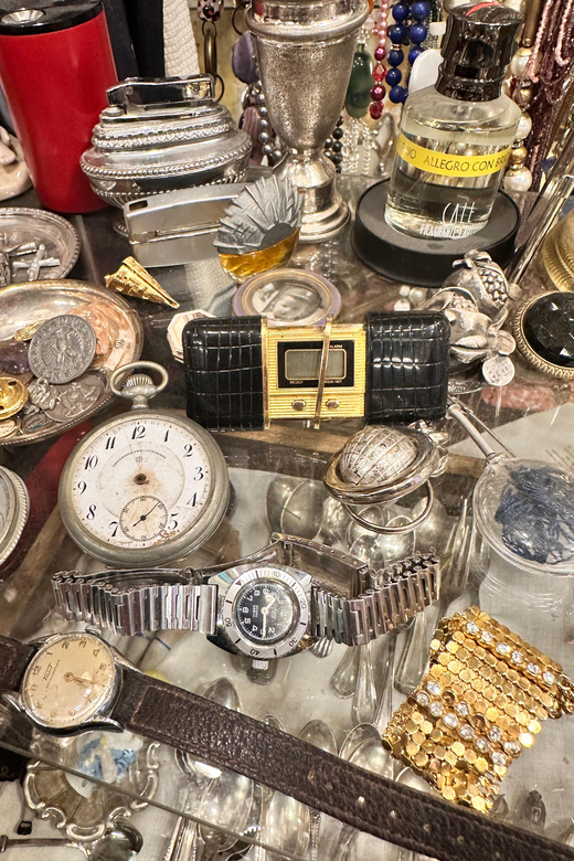 Milan: The Ultimate Vintage Shopping Guide - Record Stores and Rare Vinyl Hunting