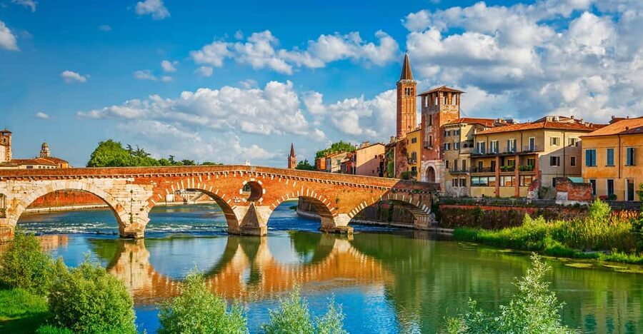 Milan: Verona Day Tour with a Lake Garda Cruise to Sirmione - Why Verona plus Sirmione makes sense as a single day
