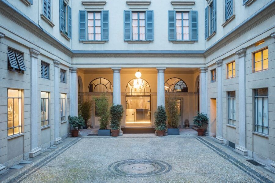 Milan: Walking Fashion Tour - Price and value: what $147.27 buys you