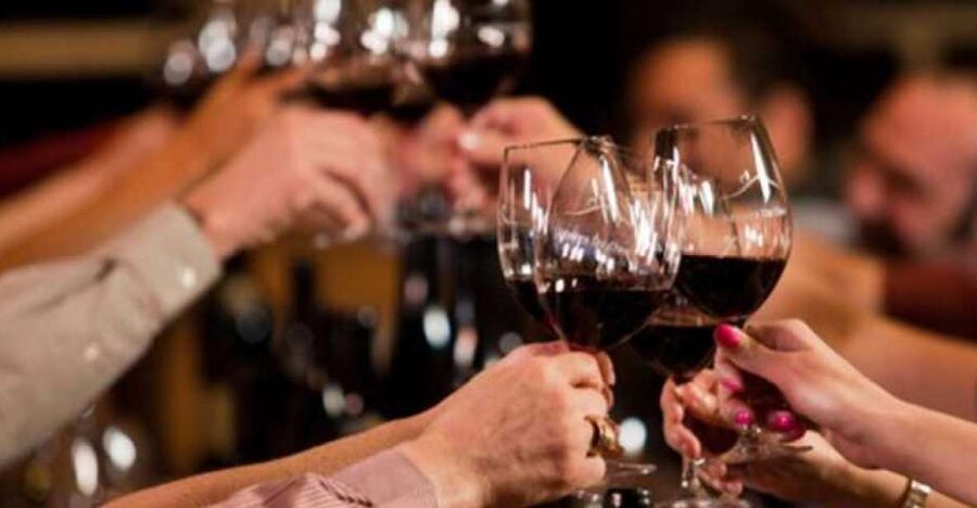 Milan: Wine Tasting with an Italian Sommelier - A wine bar in central Milan is the perfect “short and smart” stop