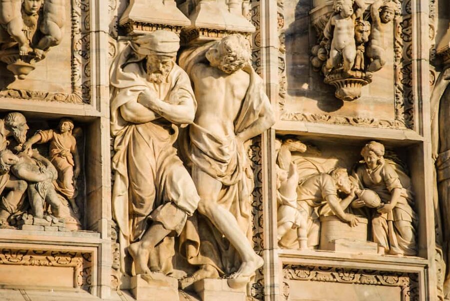Milano: Highlights Private Tour, Duomo, Castle & Gelato - The bone church, San Bernardino alle Ossa, and why it works