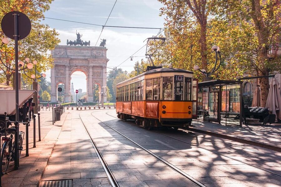Milano: Highlights Private Tour, Duomo, Castle & Gelato - How the price and time make sense for a private tour