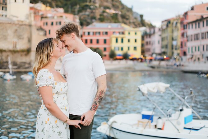 Portraits with a Cinque Terre photographer - Picking the right village: Manarola, Vernazza, Monterosso, or Riomaggiore