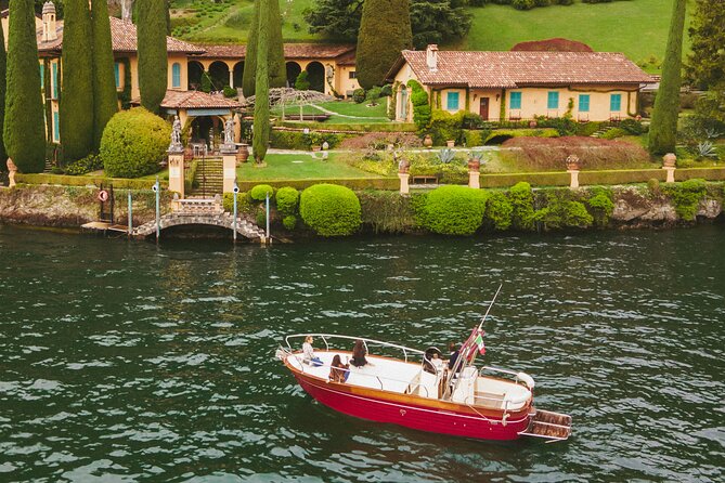 Private Boat Tour on Italian Gozzo on Lake Como - Key Things to Know Before You Go