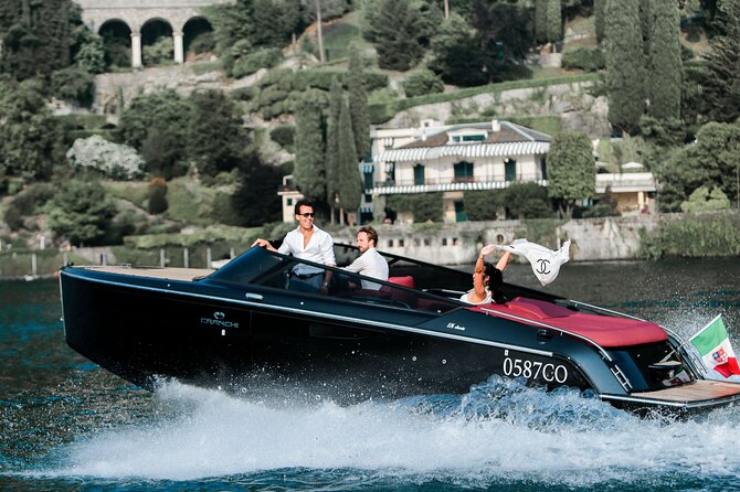 Private Boat Tour on the Lake Como - A 1-Hour Private Boat Ride With a Captain Who Chooses the Route