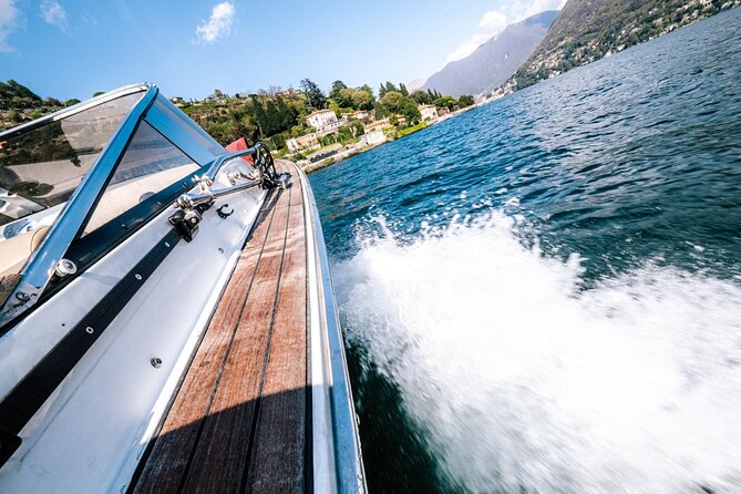 Private Boat Tour with Open Bar Lake Como 7 Pax - Stop 2: Life Electric sculpture by Daniel Libeskind