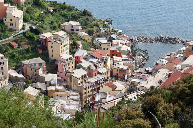 Private Cinque Terre Trek & Tour - Hiking comfort: what to wear, what to bring, and how to manage the day