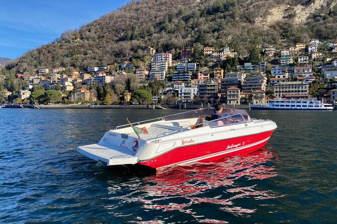 Private Cruise on Lake Como with Luxury Motorboat from 1H to 4H - Laglio and Villa Oleandra: the Clooney spot you can point at