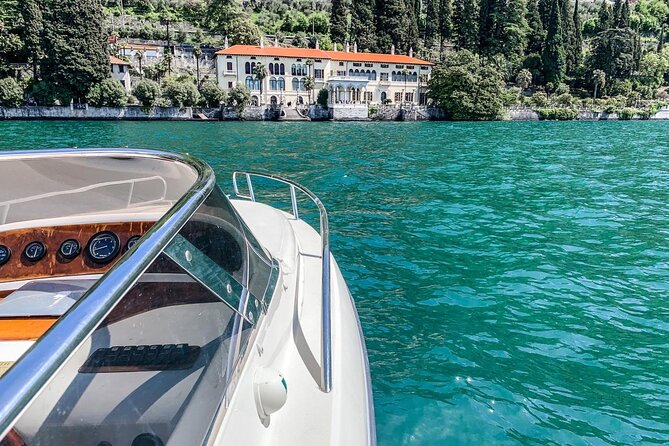 Private guided speedboat cruise on Lake Como from 1H to 4H - Golfo di Venere: the quick scenic breath after villas