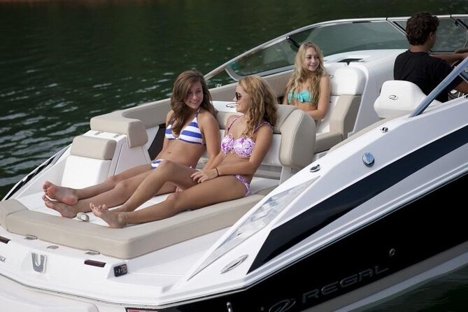 Private Lake Como Boat Tour with Captain Exclusive Scenic Cruise - Stop Two: Cernobbio and Villa D’Este Photo Country
