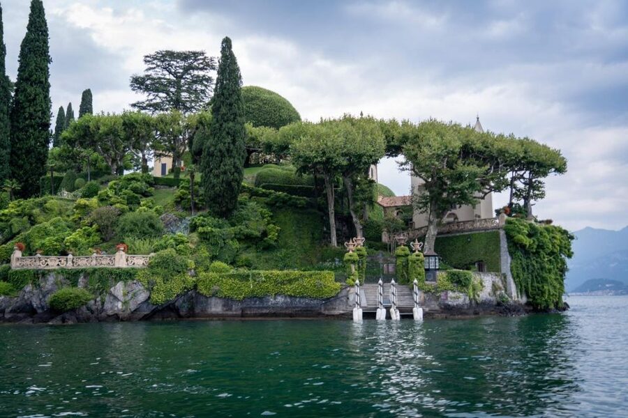 Private Luxury Boat Tour of Lake Como with Stops & Drinks - Pick the right time window: 1 hour, 4 hours, or a full half-day