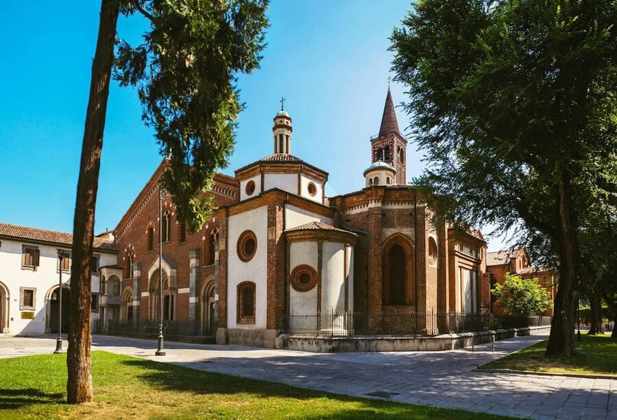 Private Milan Canals and Navigli Neighborhood Guided Tour - Navigli District Walk: From Piazza to the Canal Network
