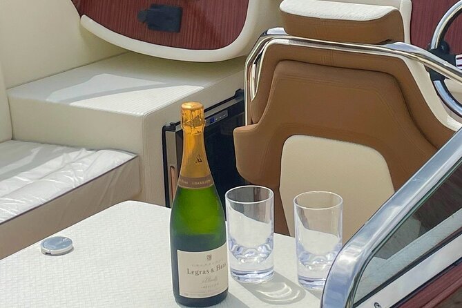 Private wooden boat tour on Lake Como - Why this private boat experience feels different on Lake Como