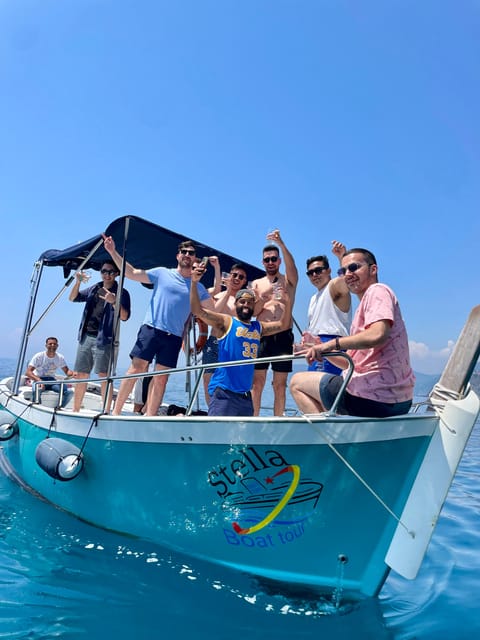 Riomaggiore: Guided Boat Tour around Cinque Terre - What the guide actually adds, and why the storytelling matters