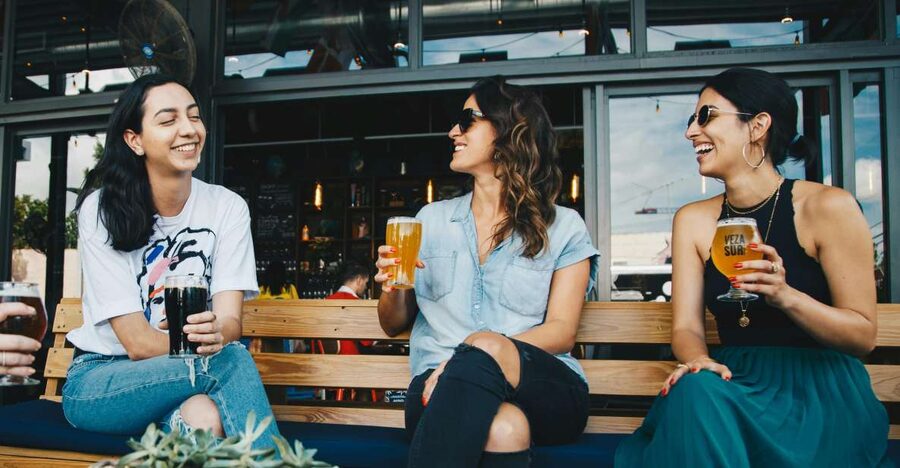 "Sip, Chat, Connect" - The 1.5-Hour Flow: From Your First Sip to Practical Milan Advice