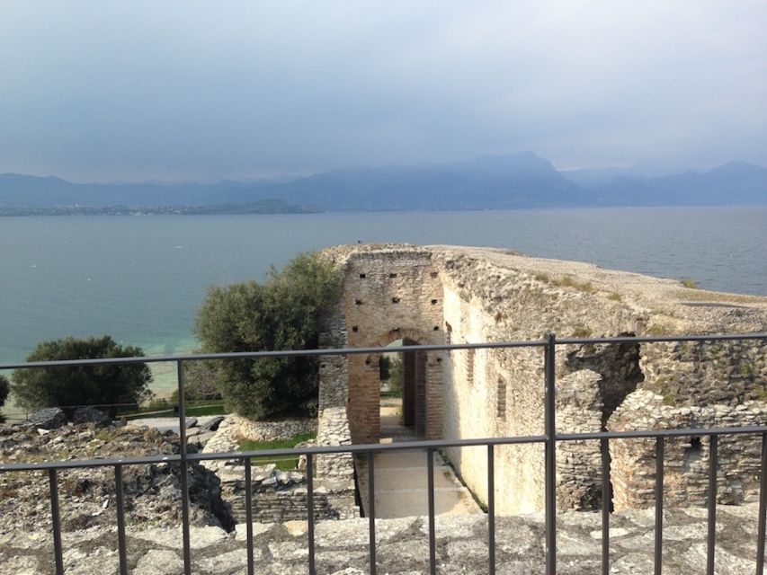 Sirmione: Lake Garda Boat, Grotte di Catullo & Walking Tour - Sirmione by foot: thermal-baths town energy and alleyway wandering